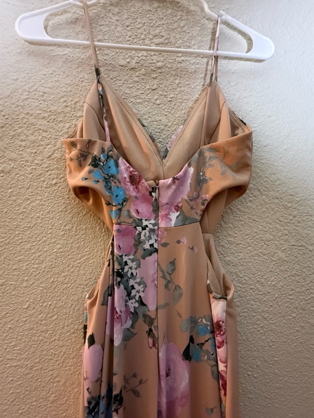 Gianni Bini Pink Floral Cutout Spaghetti-Strap Maxi Dress - Picture 3 of 7